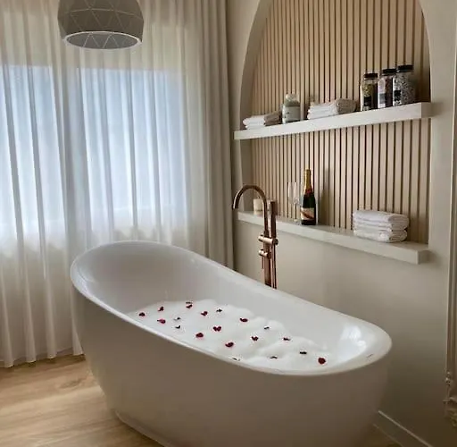 Comfort 27 * Durrës